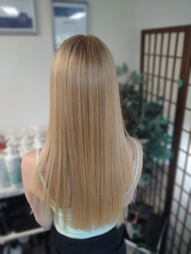 Lisää vaaleutta luonnollisesti 💎#vaalennusjyväskylä #vaaleatraidat #blondhair #kampaamokuokkala #kampaamojyväskylä